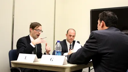 Tactica neașteptată care îți poate asigura succesul într-o negociere