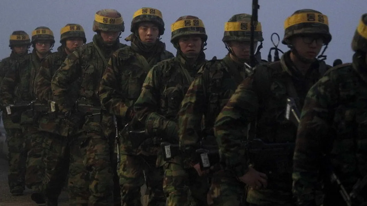 Coreea de Nord amenință, însă Sudul ar putea ataca primul