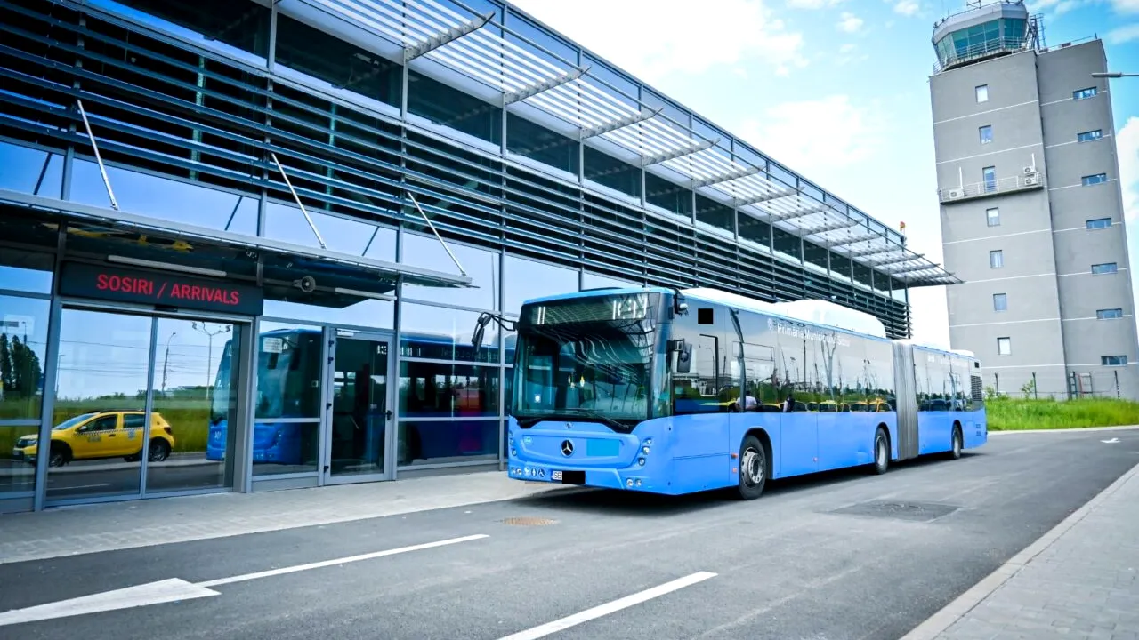 Un bărbat a murit cu zile, într-un autobuz din Sibiu, pentru că pasagerii nu l-au anunțat pe șofer. Motivul este incredibil