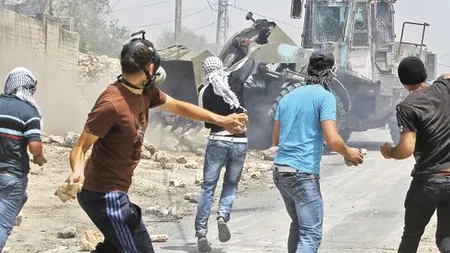 Țara în care faci 20 de ani de închisoare dacă arunci cu piatra