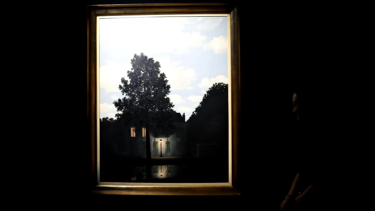 O pictură de Magritte s-a vândut pentru o SUMĂ-RECORD în cadrul unei licitații din New York. Lucrarea a aparținut unei românce