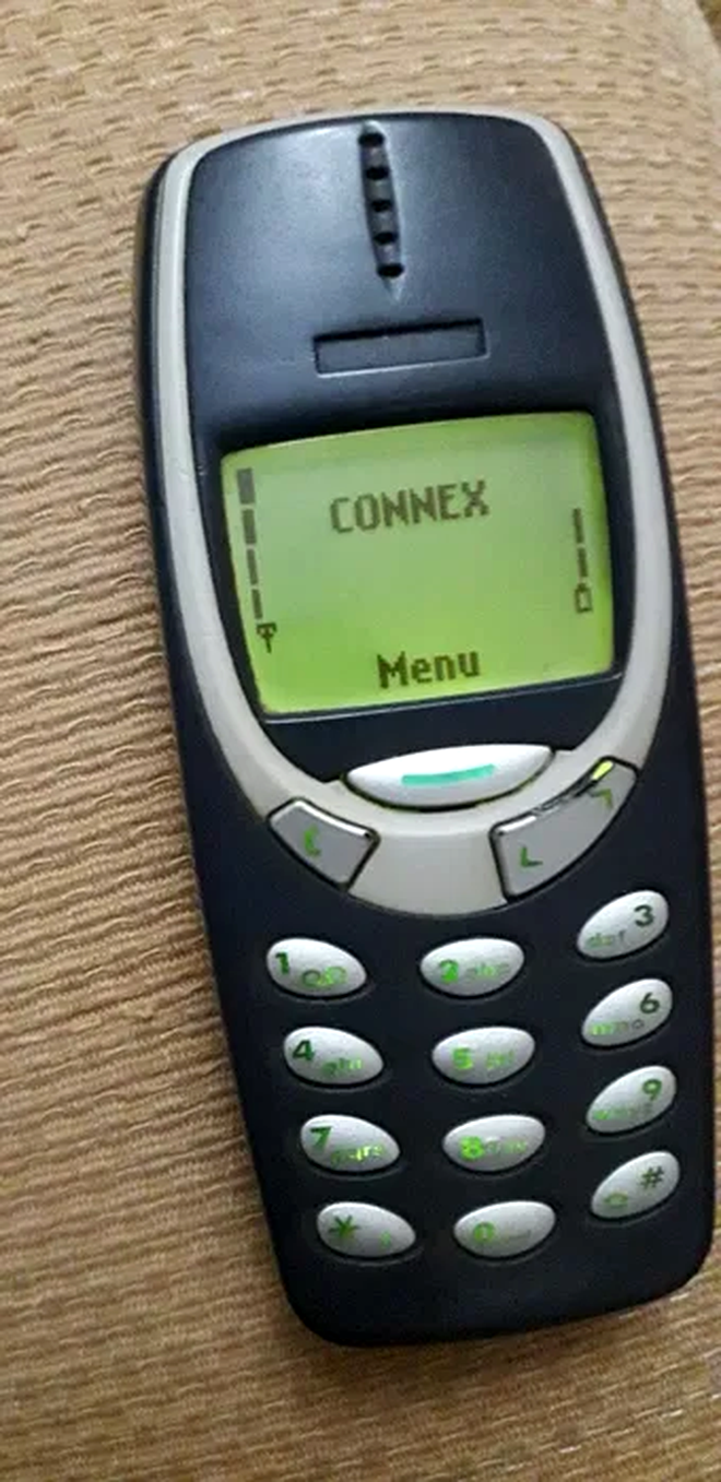 Vă aduceți aminte de Nokia 3310? Cu cât se vinde acum, în 2023, pe OLX