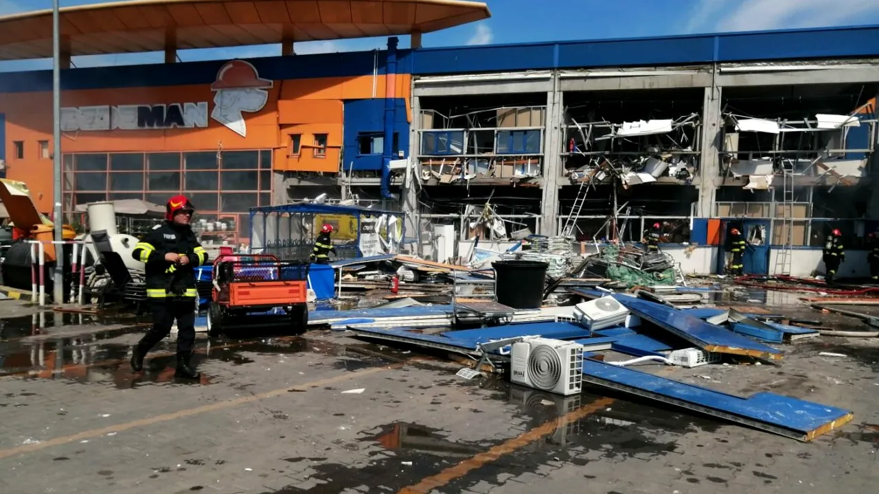 Explozia de la Dedeman Botoşani: Două victime, în continuare în stare gravă / MS: „Prognosticul rămâne rezervat”