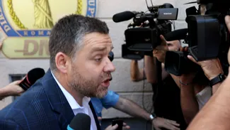 Ciprian Ciucu a fost pus sub acuzare de procurorii DNA pentru luare de mită, în timpul campaniei electorale. Primarul Capitalei este la audieri