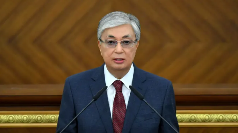 Președintele Kazahstanului a ordonat trupelor de securitate să tragă fără avertisment: ”Avem de-a face cu bandiți înarmați și bine pregătiți”