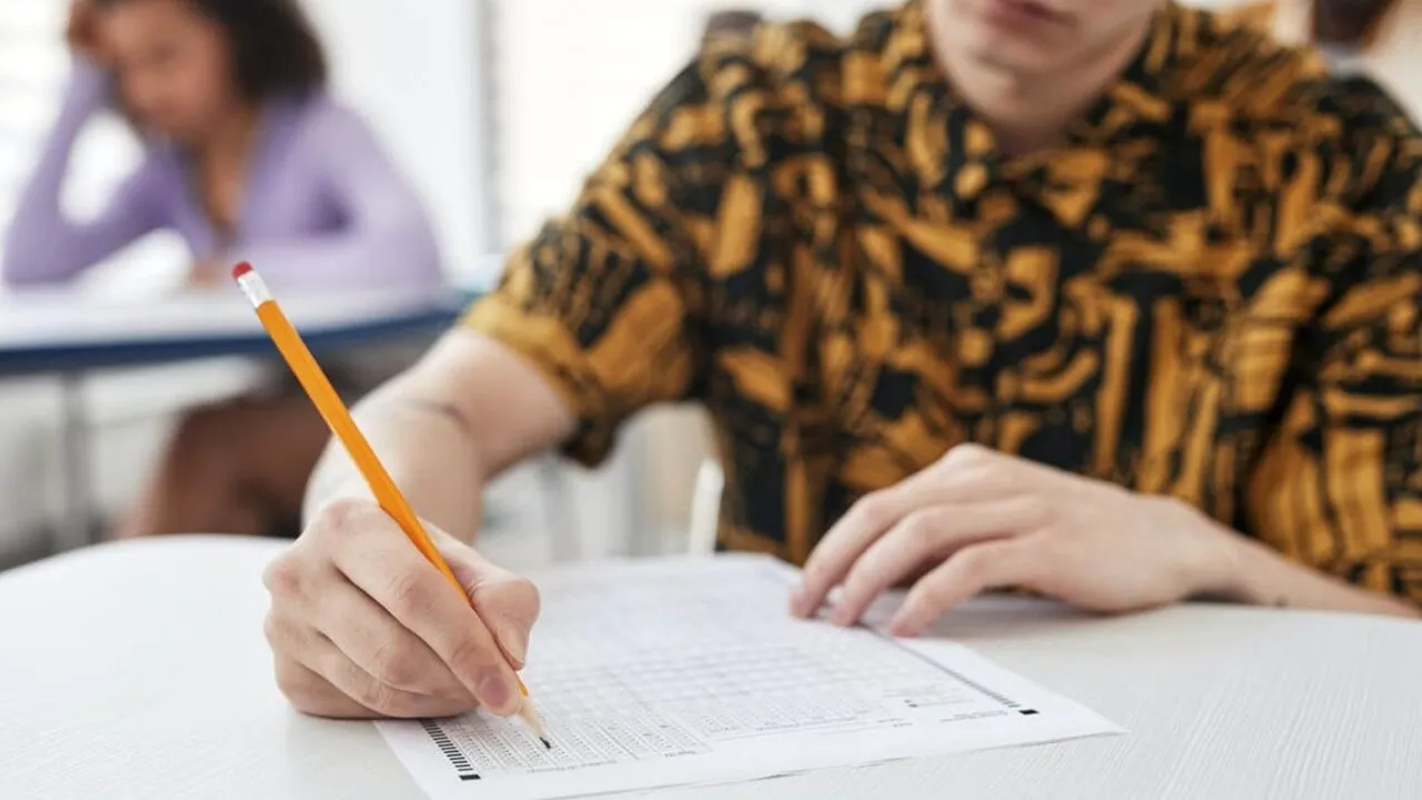Peste 1000 de elevi din Iași nu susțin BACALAUREATUL. Care sunt motivele?