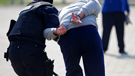 Doi americani prinși în România, găsiți vinovați în SUA de conspirație în favoarea talibanilor 