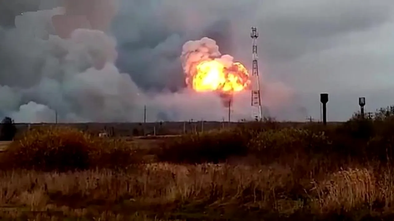 VIDEO. Explozie la un depozit de muniție din Rusia. Mai multe localităţi au fost evacuate
