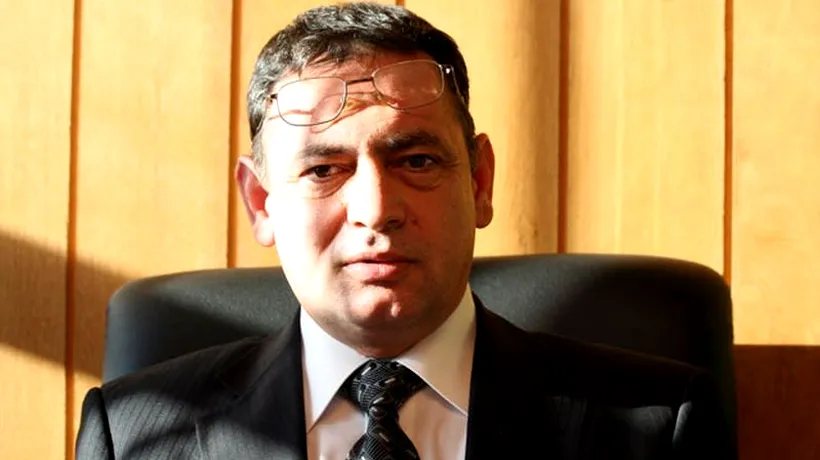 Secretarul general adjunct din Ministerul Economiei, Dumitru Pârvulescu, va fi anchetat în libertate
