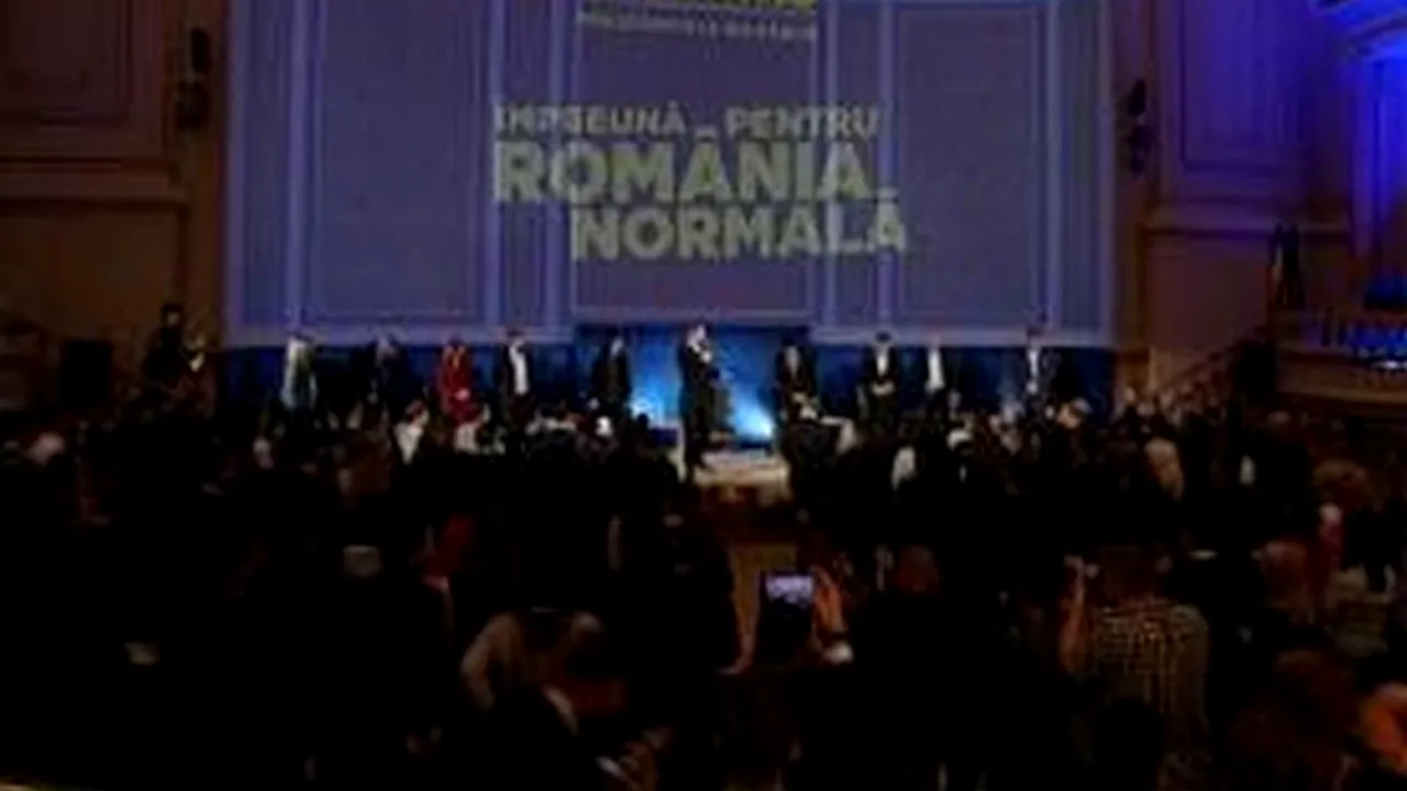 Profesorii de la Studii Politice și-au dus studenții ca la Zoo, să-l vadă pe candidatul Iohannis în habitatul său