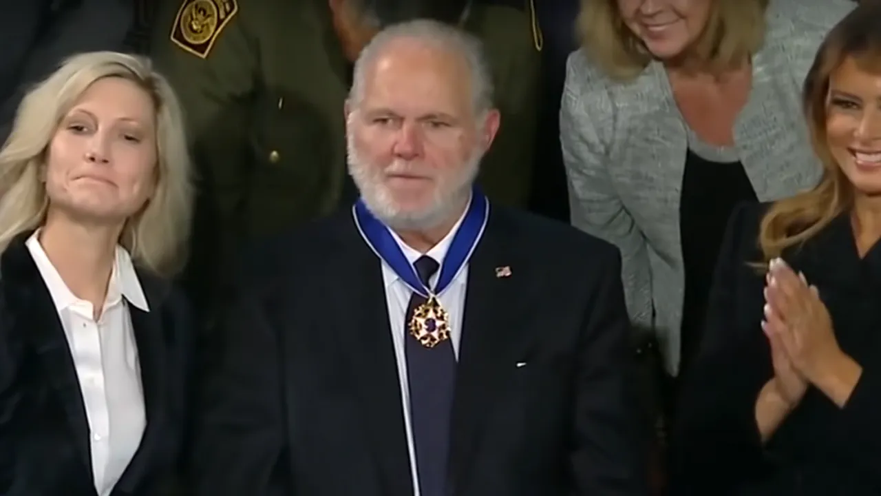 Rush Limbaugh a murit la 70 de ani. Celebrul prezentator de radio suferea de cancer