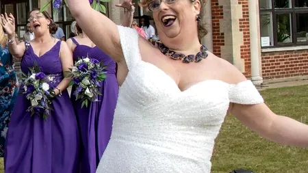 GESTUL neobișnuit la care a recurs o femeie din Anglia după despărțirea de iubitul ei. Acum se declară mai fericită ca niciodată