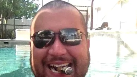 George Zimmerman se află în centrul unui nou scandal, după ce a redistribuit pe Twitter o fotografie cu cadavrul tânărului de culoare pe care l-a ucis în 2012
