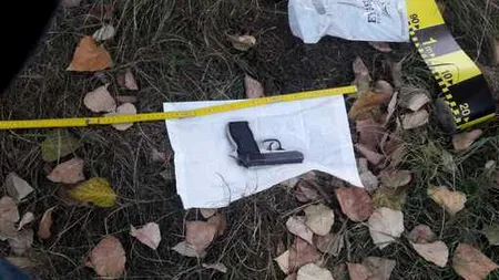 Ce a făcut bărbatul cu PISTOLUL furat de la jandarmeriță. Polițiștii au intrat în alertă după ce au verificat ARMA