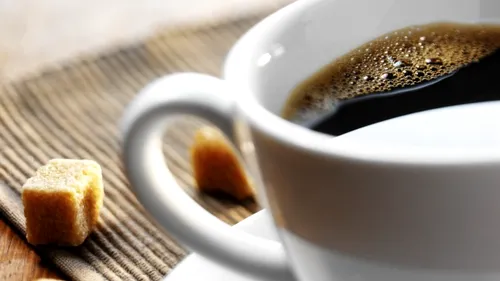 STUDIU. Două cești de cafea pe zi reduc manifestările bolii Parkinson