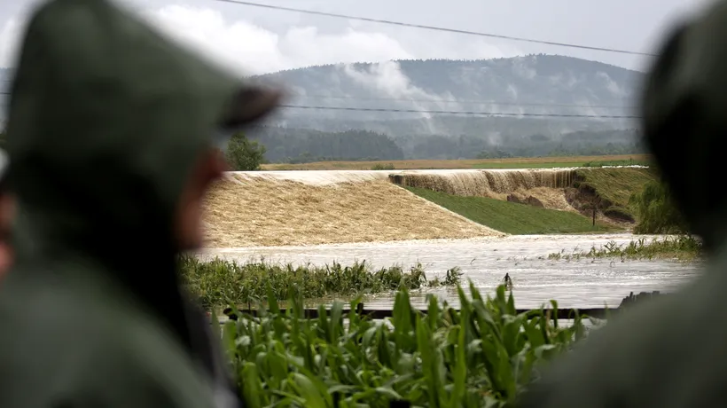 Inundații în Teleorman: 300 de gospodării și 800 de hectare de teren afectate