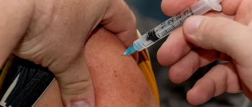 Ministerul Sănătății: Vaccinurile anti-COVID-19 disponibile în România permit donarea de sânge imediat după vaccinare