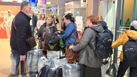 Miercuri seara s-au întors în România aproape cinci sute de români care au reuşit să părăsească statele implicate în conflictul din Orientul Mijlociu