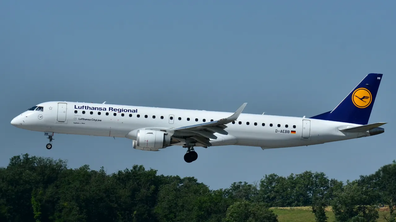 Un avion de pasageri a fost aproape de coliziunea cu o dronă