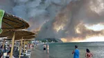 Un nou incendiu de vegetație în nordul Grecia. Turiștii și locuitori din regiunea Halkidiki sunt evacuați de urgență