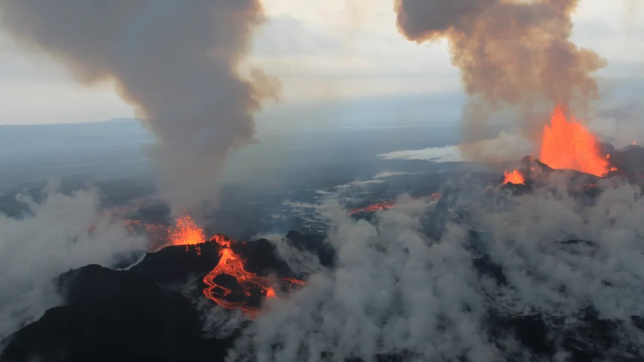 Traficul aerian din Europa, în pericol. Un vulcan pune pe jar autoritățile din aviație