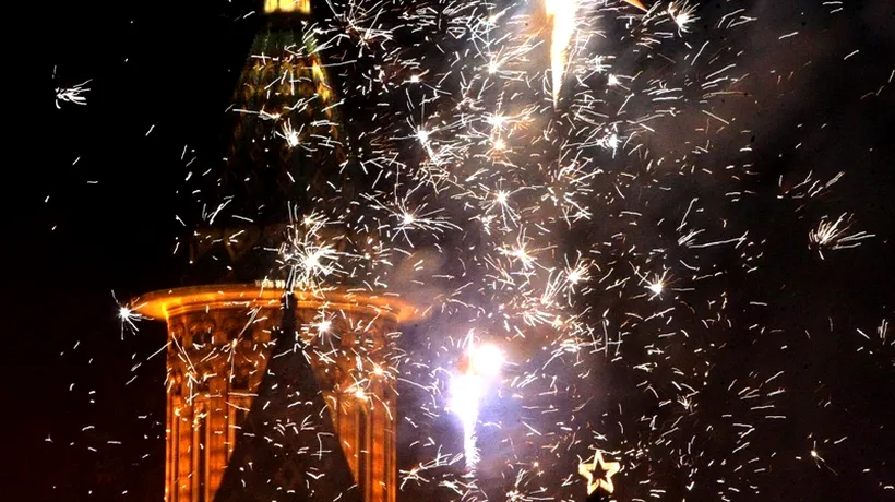 O mie de timișoreni au întâmpinat Anul Nou în centru, mulți fiind dezamăgiți de focul de artificii