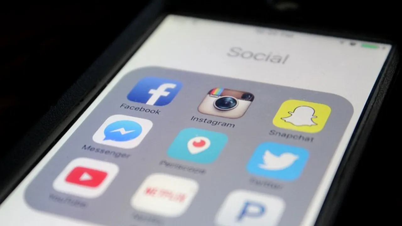 Una dintre cele mai importante rețele sociale vrea să se listeze la bursă. Suma fabuloasă la care este evaluată