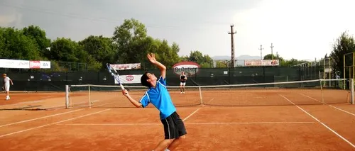 Juniori din 13 țări iau startul la turneul internațional de tenis Argeș Cup 