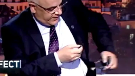 Raed Arafat și-a scos lavaliera și a ieșit din studioul TVR. Întrebarea care l-a enervat