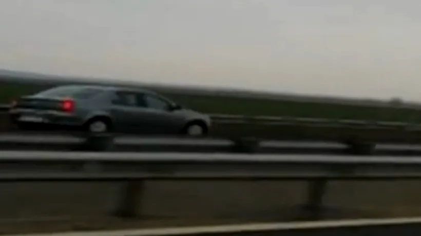 Un șofer a fost filmat în timp ce gonea nebunește pe contrasens. Când au văzut cine se afla la volan, polițiștii și-au făcut cruce