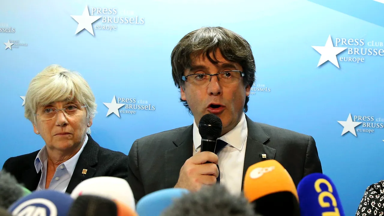 Procuratura din Spania cere mandat internațional de închisoare pentru Puigdemont și pentru toți membrii fostului Cabinet care se află la Bruxelles