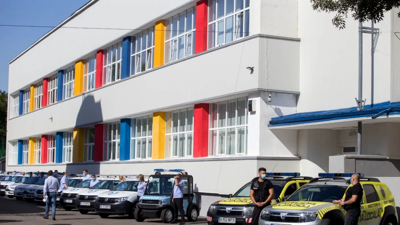 Școlile din Sectorul 4, supravegheate permanent de Patrula Școlară