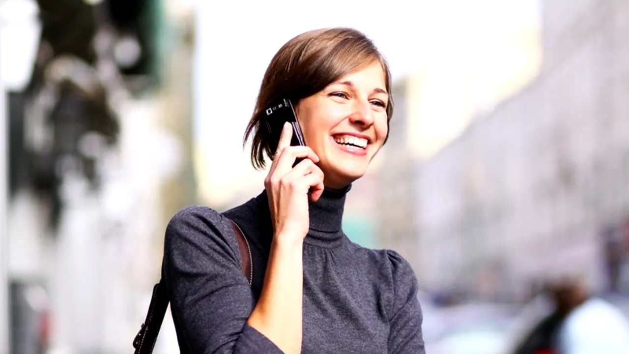 STUDIU. Vorbești la telefon mai mult de 30 de minute pe zi? Iată ce riști