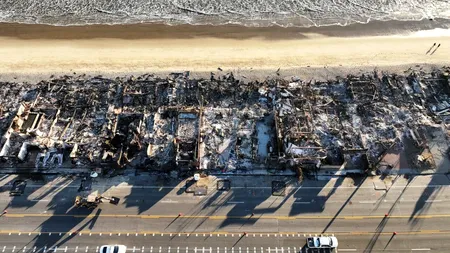 Autoritățile le recomandă persoanelor EVACUATE în urma incendiilor din Los Angeles să nu revină pentru cel puțin încă o săptămână