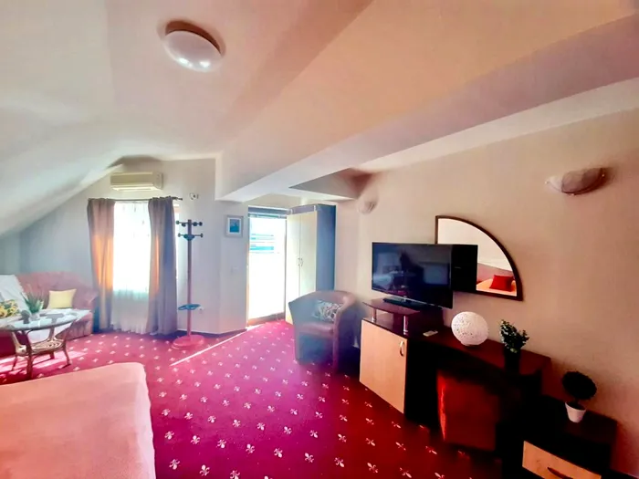 „Mare țeapă și nimeni nu ia măsuri!”. Ce a pățit un grup de turiști care a rezervat 3 camere în Mamaia / Sursa foto: Booking