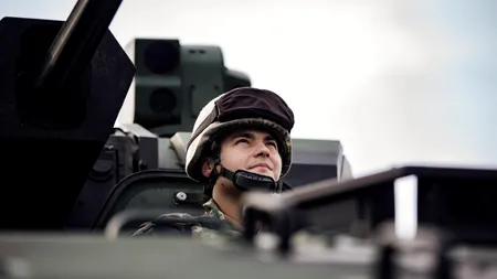 VIDEO | Selly intervine în scandalul produs de apariția sa în uniformă militară: „Nu este o campanie MApN și nu am fost plătit de Armata Română”