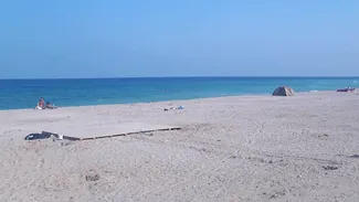 Litoralul românesc este în toiul pregătirilor pentru vacanța de 1 Mai. Cât costă un sejur de trei nopți la o pensiune de 4 stele