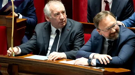 Premierul Franței dorește organizarea unui REFERENDUM pentru adoptarea unui nou plan economic