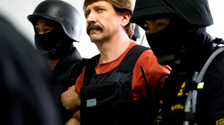 Eliberarea traficantului rus de arme Viktor Bout, celebrată în Rusia ca o victorie a Kremlinului.  „Negustorul de moarte”, prins în 2008 cu suportul informativ-operativ al polițiștilor români