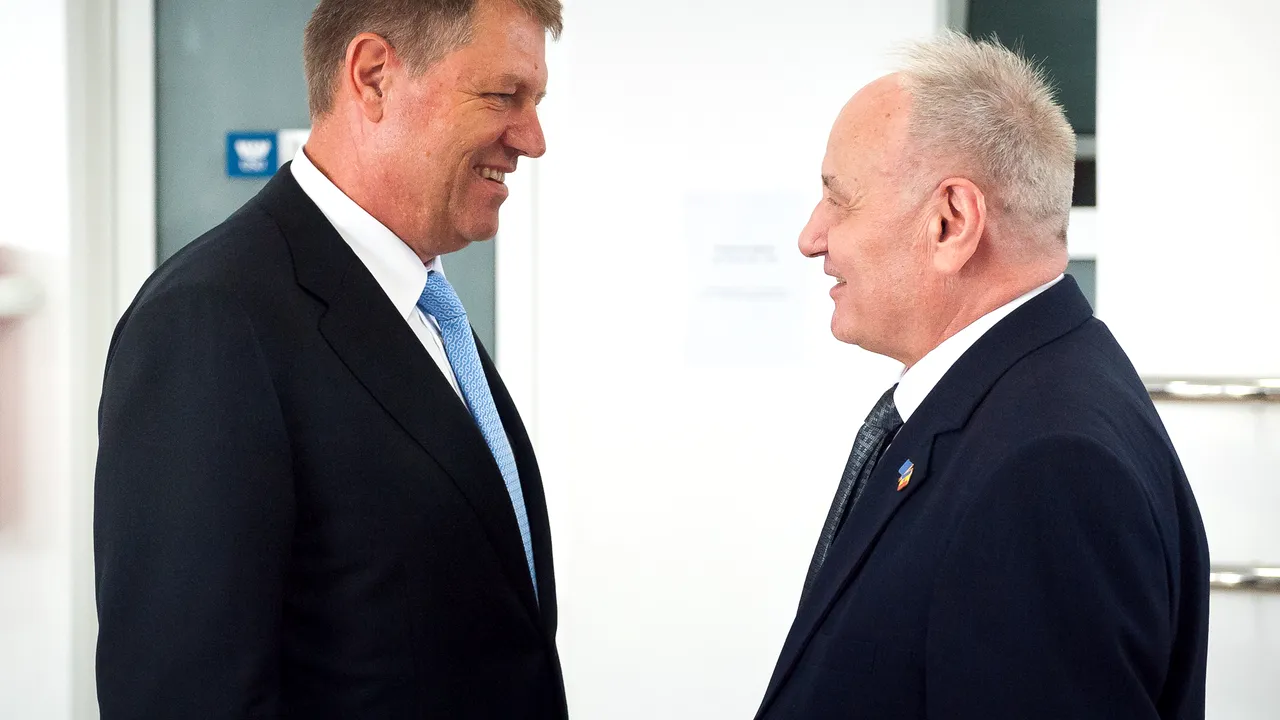 După a doua zi de proteste la Chișinău, Iohannis l-a sunat pe președintele Moldovei. Ce decizie au luat după convorbirea telefonică
