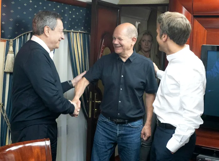 Președintele Franței, Emmanuel Macron, cancelarul Germaniei, Olaf Scholz, și premierul Italiei, Mario Draghi / Sursa foto: Profimedia