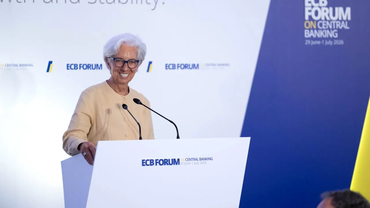 Christine Lagarde ia în calcul plecarea anticipată de la șefia BCE pentru a candida la alegerile prezidențiale din Franța