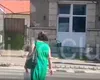O femeie a murit azi-dimineață la un SEMAFOR, pe o stradă din Cluj-Napoca. După 3 ore, trupul ei încă zăcea pe troturar