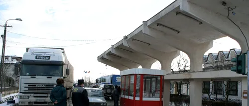 Sute de camioane așteaptă în coloană la Vama Nădlac pentru a intra în Ungaria