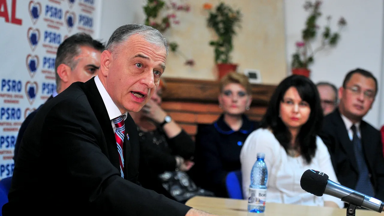 Geoană și Fenechiu, readuși în prim plan de PNL: Vom colabora cu ei