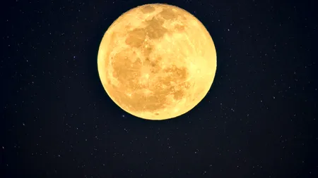 Superluna sau Luna Rece, în această noapte. Este ultima superlună din acest an