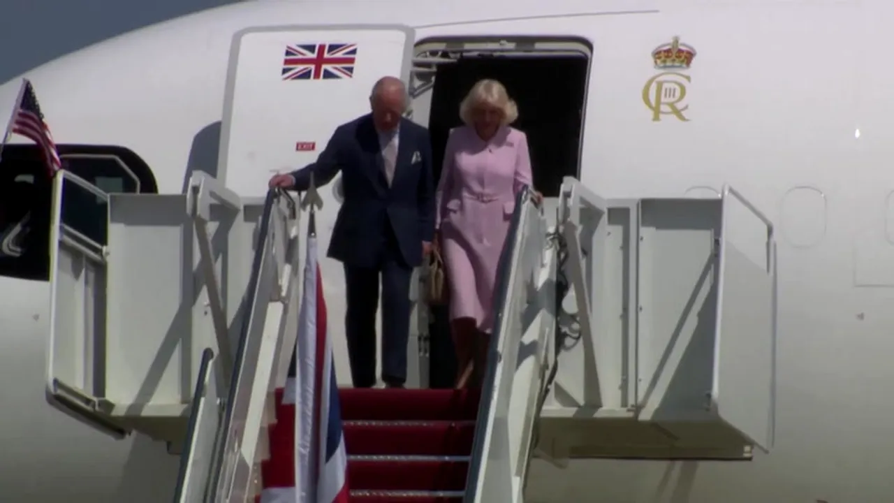 Regele Charles și Regina Camilla au ajuns în SUA. Cei doi au fost întâmpinați de Donald Trump și Melania Trump