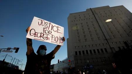 CAZUL GEORGE FLOYD. Angajații Facebook protestează față de lipsa de acțiune a lui Mark Zuckerberg în legătură cu mesajele lui Donald Trump