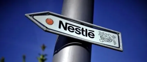 Nestle, în mijlocul unui scandal uriaș. Ce ar fi vândut compania în loc de „apă naturală de izvor 100%. „E o fraudă colosală