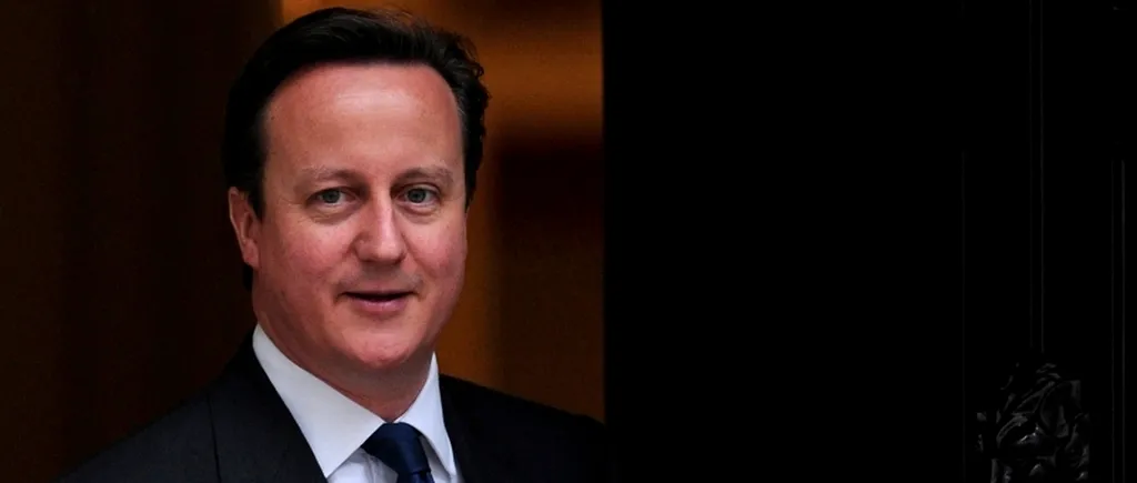 Premierul britanic David Cameron încheia folosind sintagma cu dragoste mesajele trimise Rebekăi Brooks - Sky News